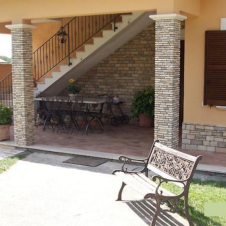 Il Giardino Degli Ulivi Bed and Breakfast Canneto  Exteriör bild