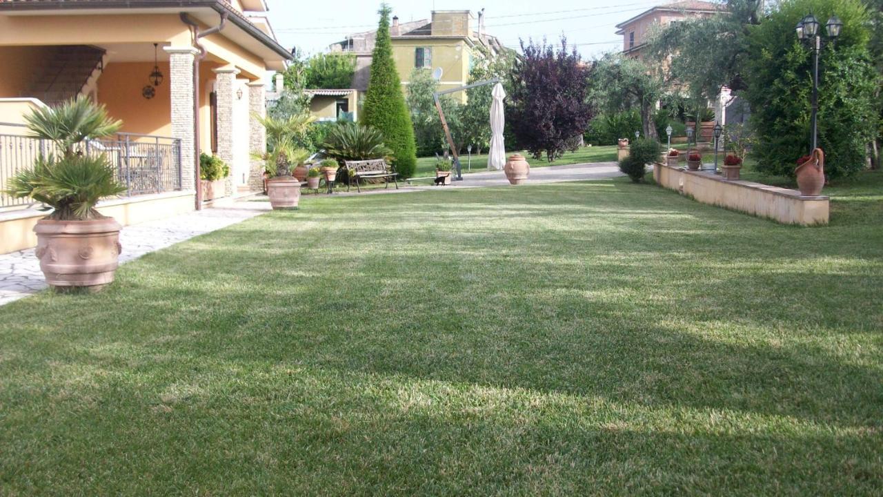 Il Giardino Degli Ulivi Bed and Breakfast Canneto  Exteriör bild