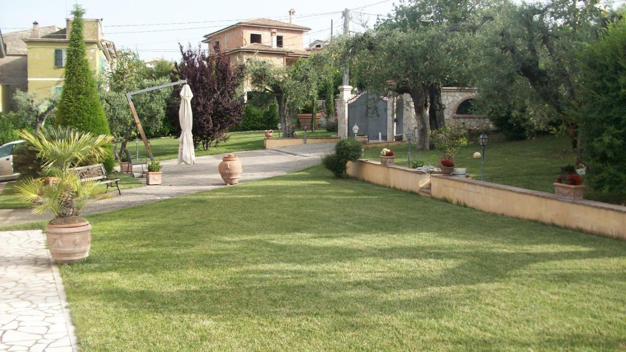 Il Giardino Degli Ulivi Bed and Breakfast Canneto  Exteriör bild